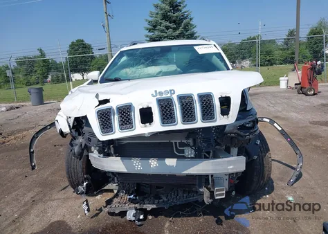 2019 Jeep Cherokee Latitude Plus 4X4 from USA, damaged, VIN 1C4PJMLN8KD167776